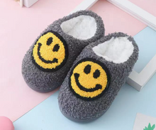 Load image into Gallery viewer, Kids Plush Smiley Slipper
